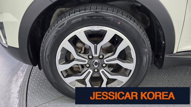 2016 KG Mobility New Korando C - Thumbnail 17
