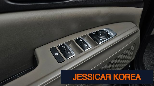 2025 Kia The New Carnival 4th generation - Thumbnail 9