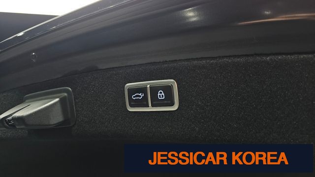2023 Genesis G80 (RG3) - Thumbnail 16