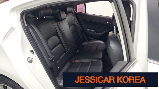 2014 Kia K3 - Thumbnail 12