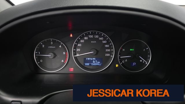 2019 Hyundai The New Grand Starex - Thumbnail 3