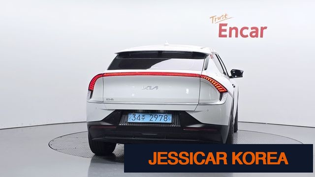 2023 Kia EV6 - Thumbnail 12