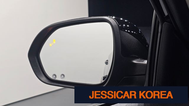 2023 Kia Seltos - Thumbnail 3