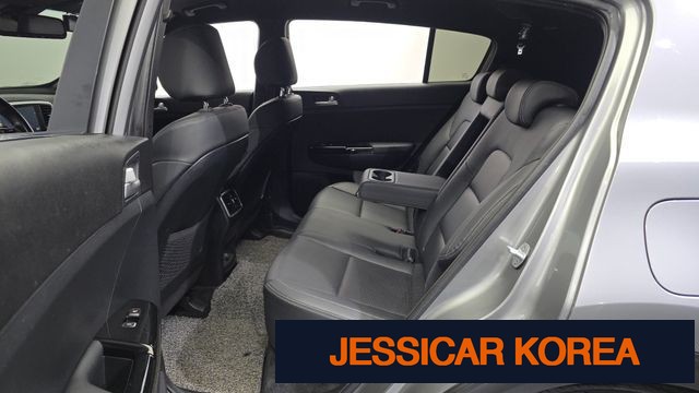 2019 Kia Sportage the bold - Thumbnail 2