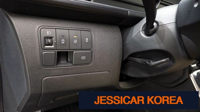 2022 Hyundai Staria - Thumbnail 16