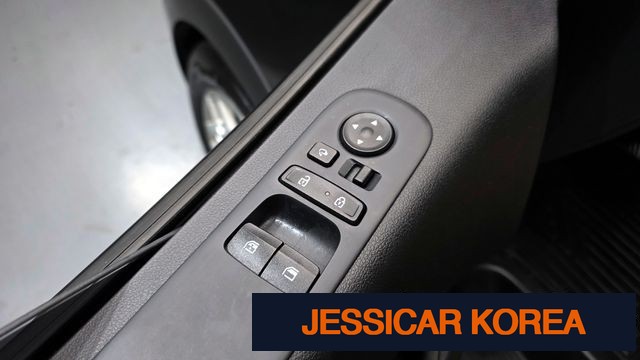 2022 Hyundai Staria - Thumbnail 19