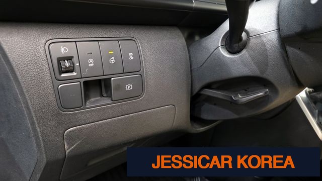 2022 Hyundai Staria - Thumbnail 5