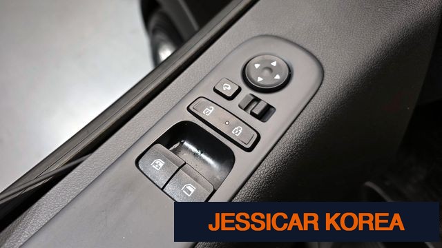 2022 Hyundai Staria - Thumbnail 12