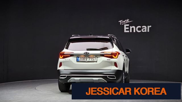 2021 Kia Seltos - Thumbnail 3