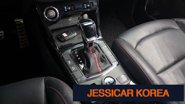 2022 KG Mobility Beautiful Korando - Thumbnail 2