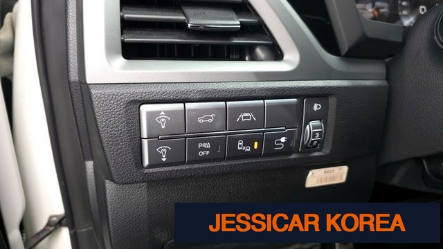 2022 KG Mobility Beautiful Korando - Thumbnail 15