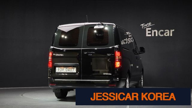 2018 Hyundai The New Grand Starex - Thumbnail 5