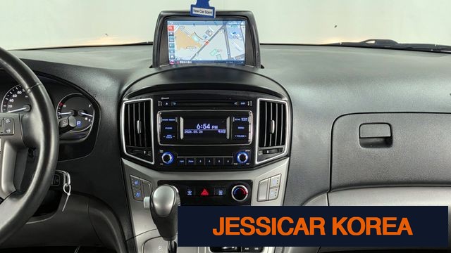 2018 Hyundai The New Grand Starex - Thumbnail 19