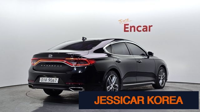 2019 Hyundai Grandeur IG - Thumbnail 10