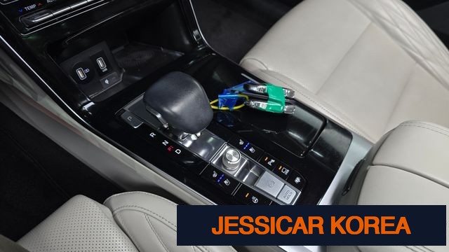 2020 Kia K7 Premier Hybrid - Thumbnail 2