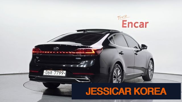 2020 Kia K7 Premier Hybrid - Thumbnail 7