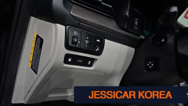 2020 Kia K7 Premier Hybrid - Thumbnail 12