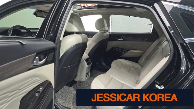 2020 Kia K7 Premier Hybrid - Thumbnail 13