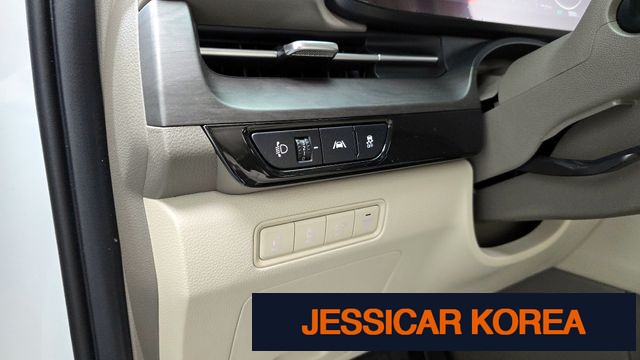 2022 Kia Carnival 4th Gen - Thumbnail 3