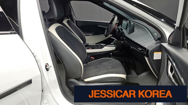 2024 Kia EV6 - Thumbnail 10