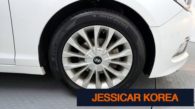 2015 Hyundai LF Sonata - Thumbnail 16