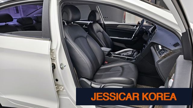 2015 Hyundai LF Sonata - Thumbnail 17