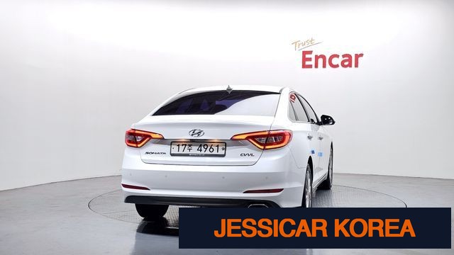 2015 Hyundai LF Sonata - Thumbnail 20