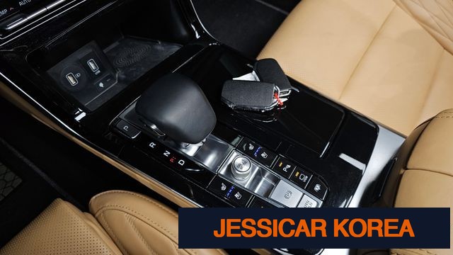 2021 Kia K7 Premier Hybrid - Thumbnail 2