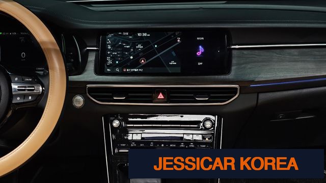2021 Kia K7 Premier Hybrid - Thumbnail 3