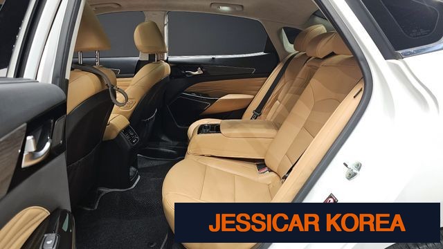2021 Kia K7 Premier Hybrid - Thumbnail 7