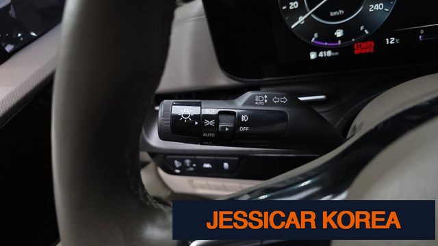 2021 Kia Carnival 4th Gen - Thumbnail 4