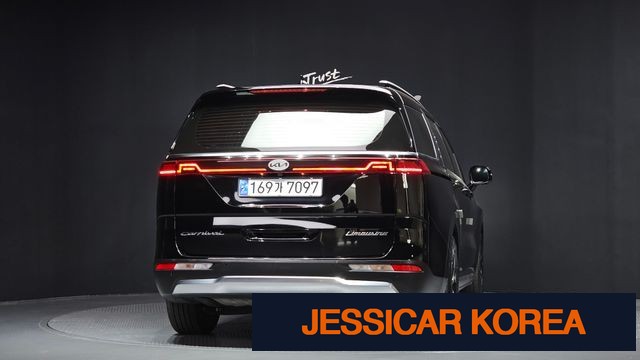 2021 Kia Carnival 4th Gen - Thumbnail 9