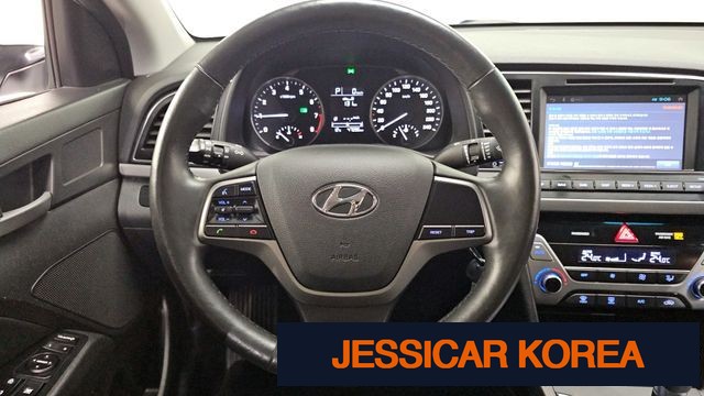 2017 Hyundai Avante AD - Thumbnail 5