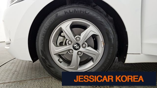 2017 Hyundai Avante AD - Thumbnail 19