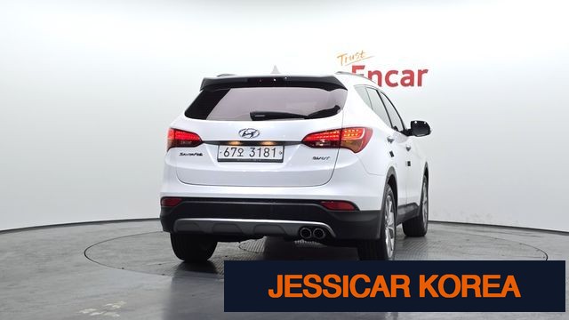 2015 Hyundai Santa Fe DM - Thumbnail 2