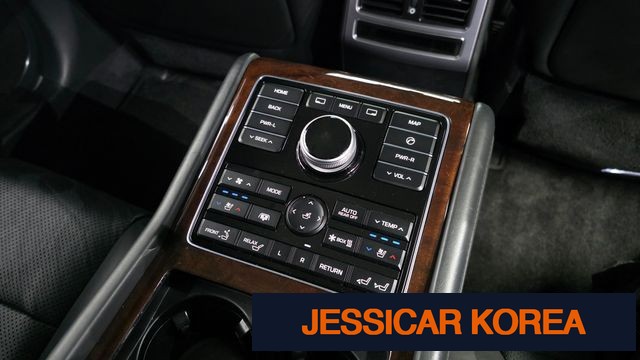2013 Hyundai Equus (new model) - Thumbnail 2