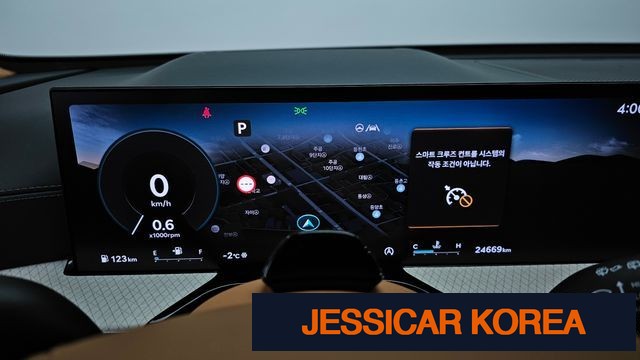 2025 Genesis GV80 - Thumbnail 3