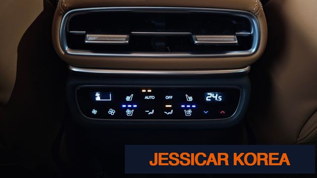 2025 Genesis GV80 - Thumbnail 11