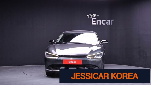 2023 Kia EV6 - Thumbnail 6