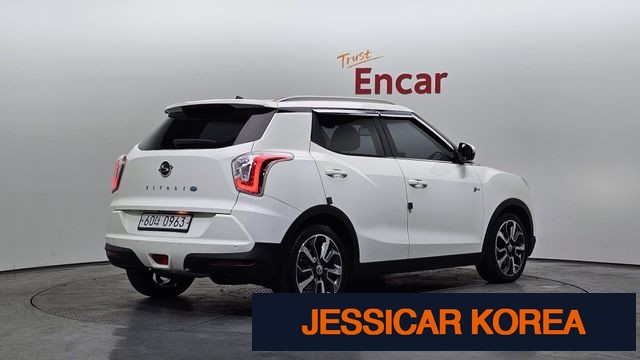 2016 KG Mobility Tivoli - Thumbnail 5