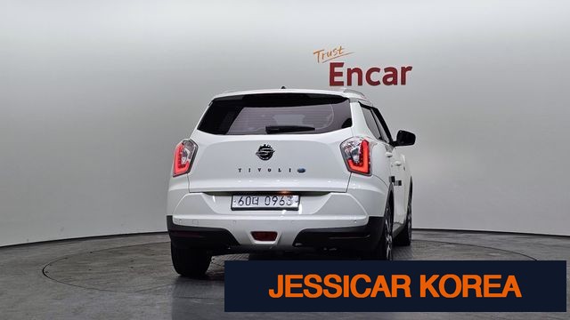 2016 KG Mobility Tivoli - Thumbnail 16