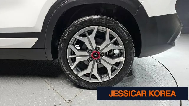 2021 Kia Seltos - Thumbnail 5
