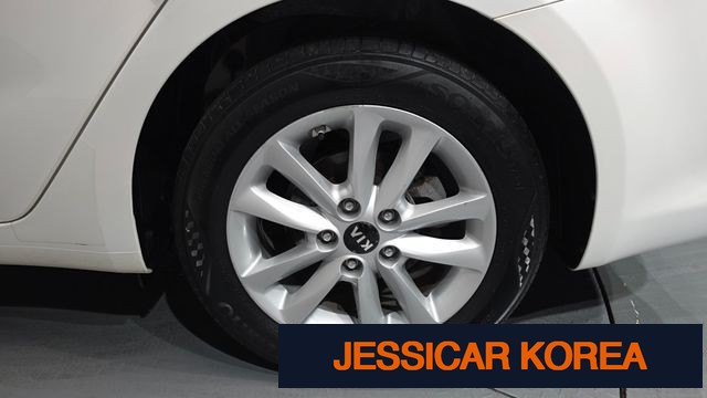2016 Kia The New K3 - Thumbnail 4