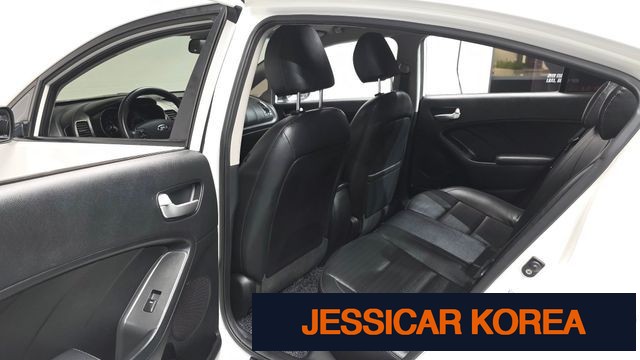 2016 Kia The New K3 - Thumbnail 15