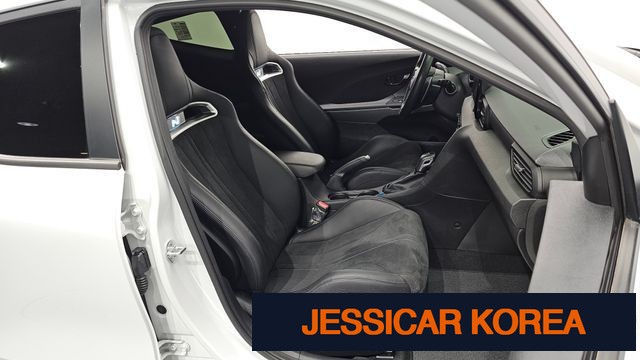 2021 Hyundai Veloster (JS) - Thumbnail 3