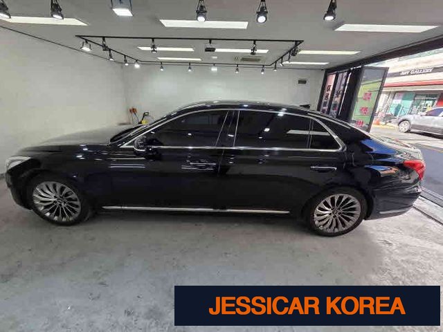 2016 Genesis EQ900 - Thumbnail 4