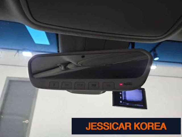 2016 Genesis EQ900 - Thumbnail 11