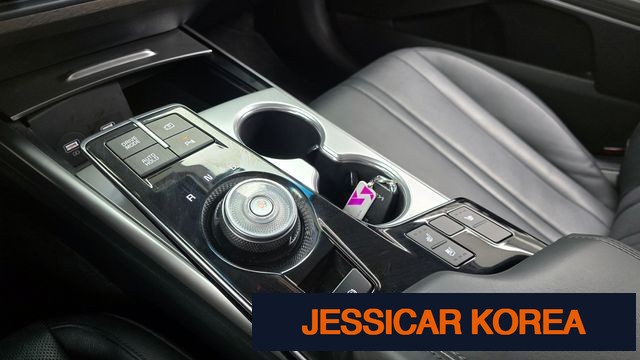 2022 Kia K8 - Thumbnail 3