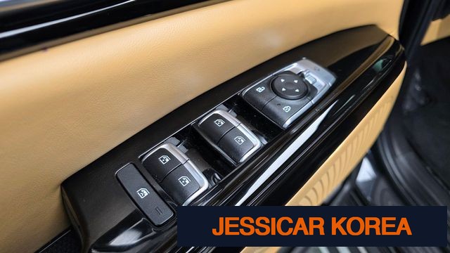 2021 Kia Carnival 4th Gen - Thumbnail 2