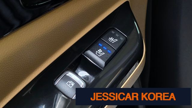 2021 Kia Carnival 4th Gen - Thumbnail 9